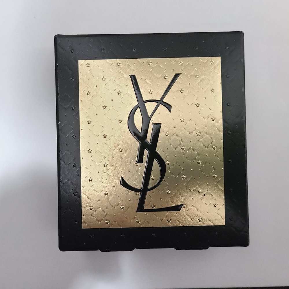 Yves Saint Laurent YSL 2 Pc. The Slim Velvet Radical Matte Lipstick Set
